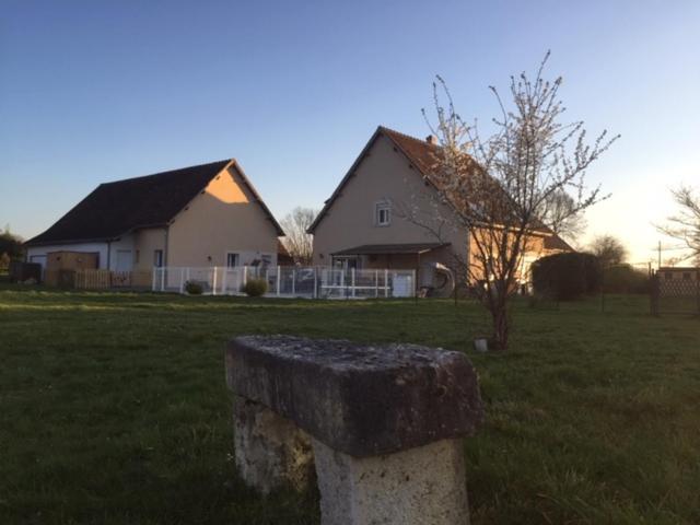 Des 2 Arbres De La Sagesse , Agreable Avec Privatif